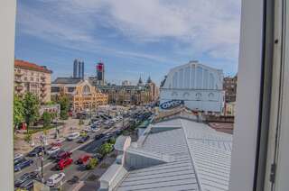 Хостелы Lucky Hostel на Крещатике Киев Спальное место на двухъярусной кровати в общем номере для женщин-2