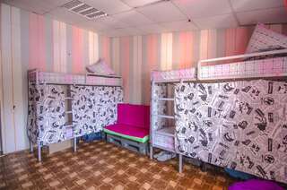 Хостелы Lucky Hostel на Крещатике Киев Спальное место на двухъярусной кровати в общем номере для женщин-9
