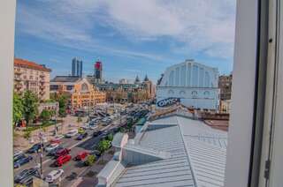 Хостелы Lucky Hostel на Крещатике Киев Спальное место на двухъярусной кровати в общем номере для женщин-14