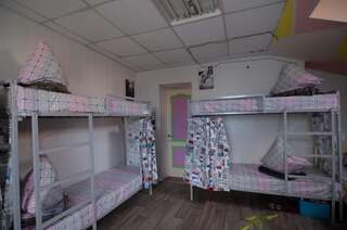 Хостелы Lucky Hostel на Крещатике Киев Спальное место на двухъярусной кровати в общем номере для женщин-15